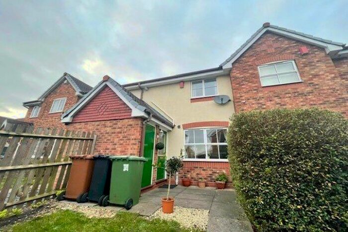 2 Bedroom Semi-Detached House To Rent In Allerdale Road, Walsall WS8