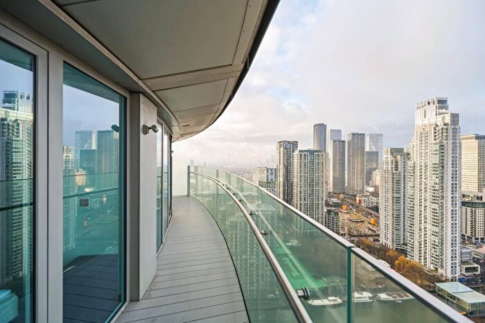 1 Bedroom Flat For Sale In Arena Tower, Canary Wharf, London, E14