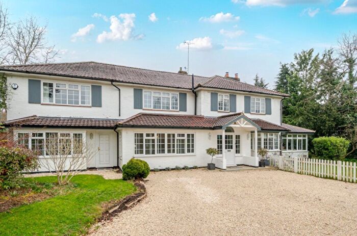 5 Bedroom Detached House For Sale In Long Bottom Lane, Seer Green, Beaconsfield, Buckinghamshire, HP9