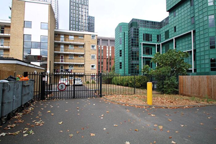 Property To Rent In Harrington Court, Croydon, CR0