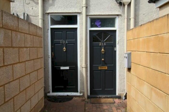 5 Bedroom Maisonette To Rent In Camellia Lane, Surbiton KT5