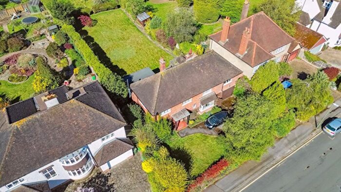 5 Bedroom Detached House For Sale In Manor Road, Cheam, SM2