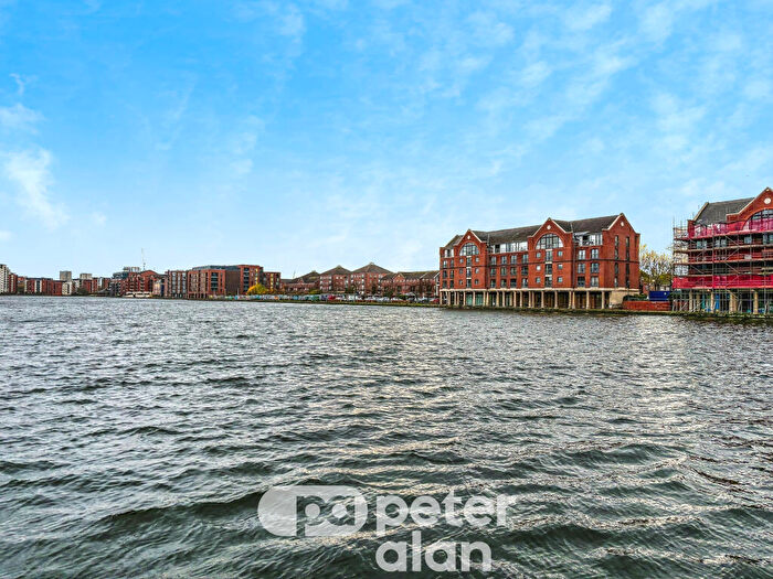 2 Bedroom Apartment To Rent In Schooner Way, Altantic Wharf, Cardiff, CF10