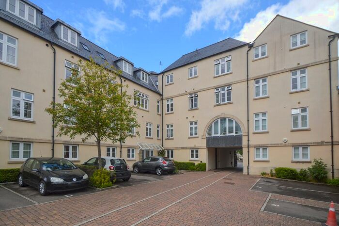 2 Bedroom Flat To Rent In West Way, Cirencester, GL7