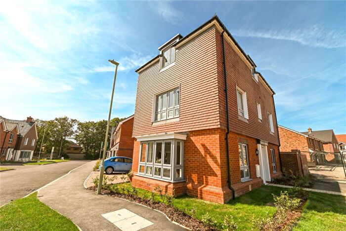 4 Bedroom Semi-Detached House For Sale In Danes Park, New Milton, Hampshire, BH25