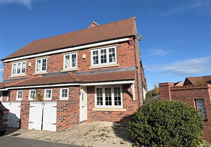 2 Bedroom Semi Detached House For Sale In River View, Trent Lane, Newark, Notts, NG24