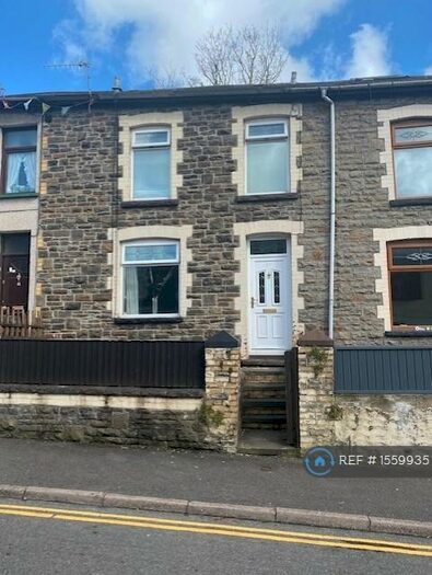 3 Bedroom Terraced House To Rent In Trealaw Road, Tonypandy, CF40
