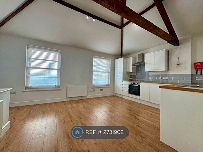 1 Bedroom Flat To Rent In Grosvenor Street, Cheltenham, GL52