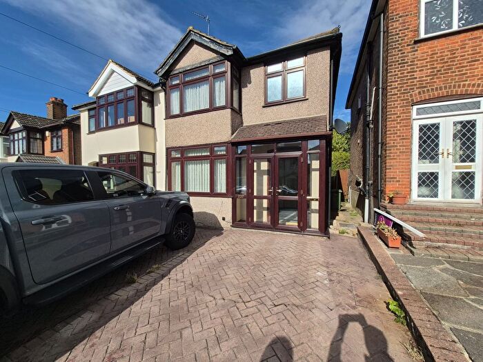 3 Bedroom Semi-Detached House To Rent In Osborne Road, Hornchurch, RM11