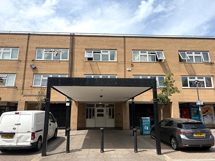 Studio For Sale In Silbury Boulevard, Milton Keynes, MK9
