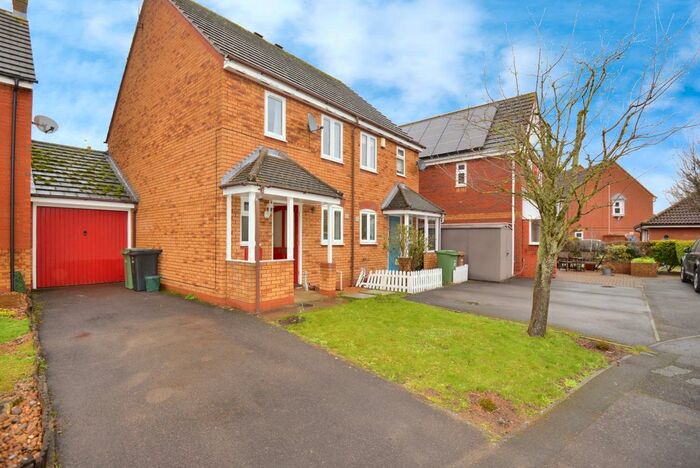 2 Bedroom Semi-Detached House To Rent In Tyburn Glen, Didcot, OX11