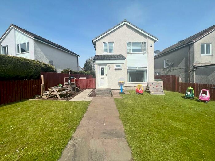 3 Bedroom House To Rent In Fowlis Drive, Newton Mearns, G77