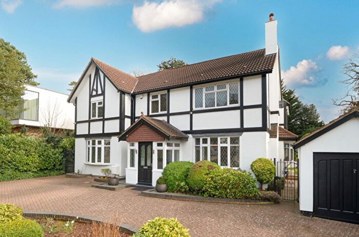 5 Bedroom Detached House For Sale In Yester Road, Chislehurst, Kent, BR7