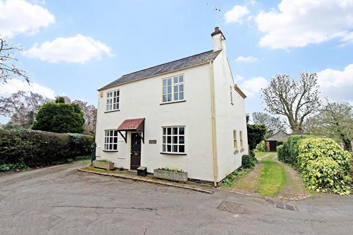 4 Bedroom Property For Sale In South Close, Arnesby, LE8