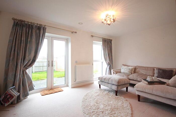 4 Bedroom End Of Terrace House To Rent In Colbrand Grove, Birmingham, B15