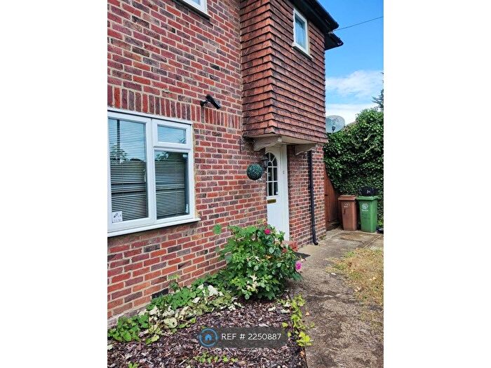 3 Bedroom Semi-Detached House To Rent In Courtney Crescent, Carshalton, SM5