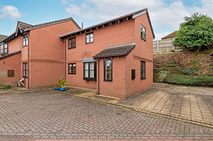 2 Bedroom End Terrace House For Sale In Churchfield Road, Frodsham, WA6