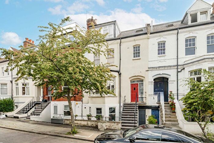 1 Bedroom Flat For Sale In Kingdon Road, West Hampstead, NW6