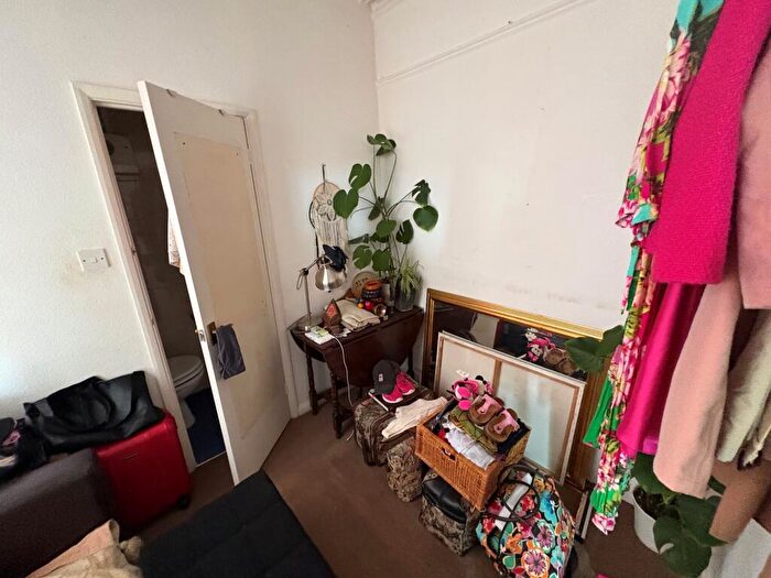 Studio To Rent In Audley Road, Hendon, Barnet, London, NW4