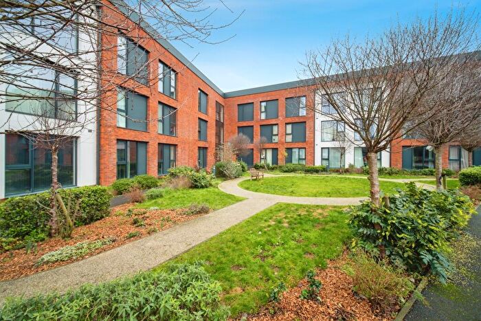 2 Bedroom Flat For Sale In Wella Road, Basingstoke, RG22