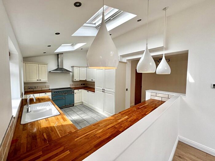 4 Bedroom Detached House To Rent In Fern Close, Southwell, NG25