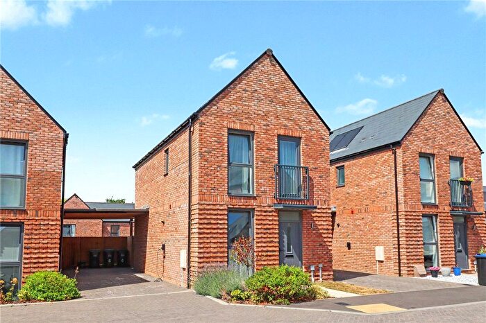 2 Bedroom Detached House For Sale In Ivy Drive, Lindfield, RH16