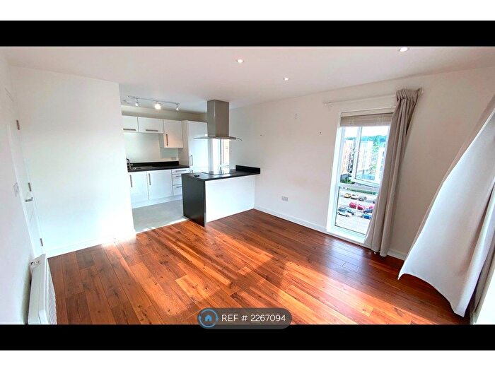 2 Bedroom Flat To Rent In Clydesdale Way, Belvedere, DA17