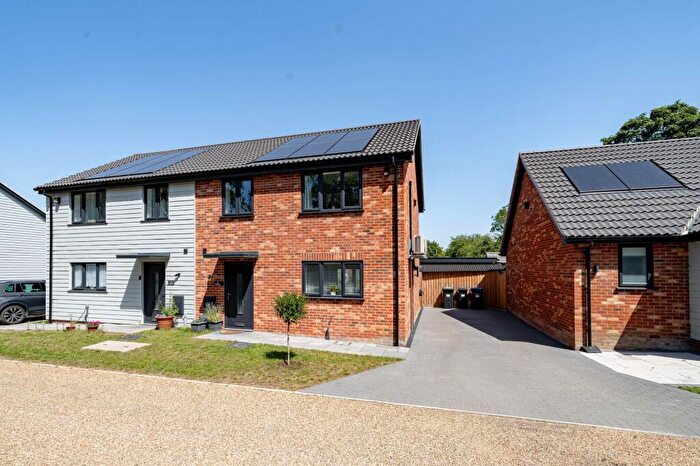 3 Bedroom Semi-Detached House For Sale In Stable Close, Barham, IP6