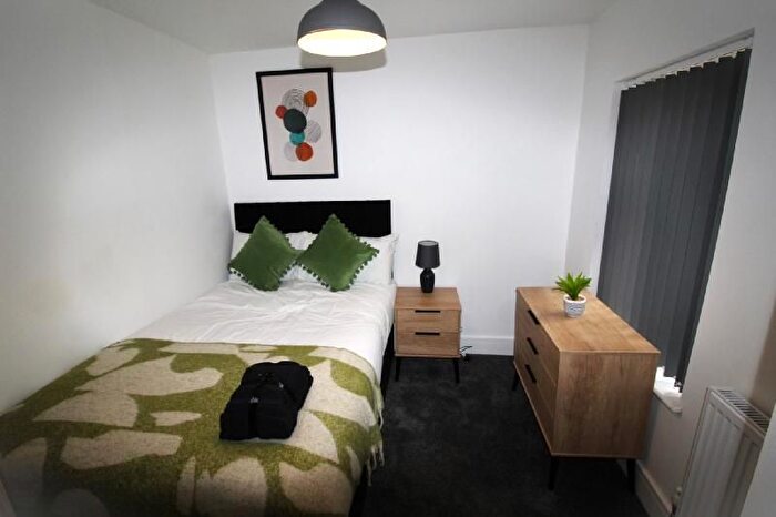 1 Bedroom Property To Rent In Delph Street, Wigan, Lancs, WN6