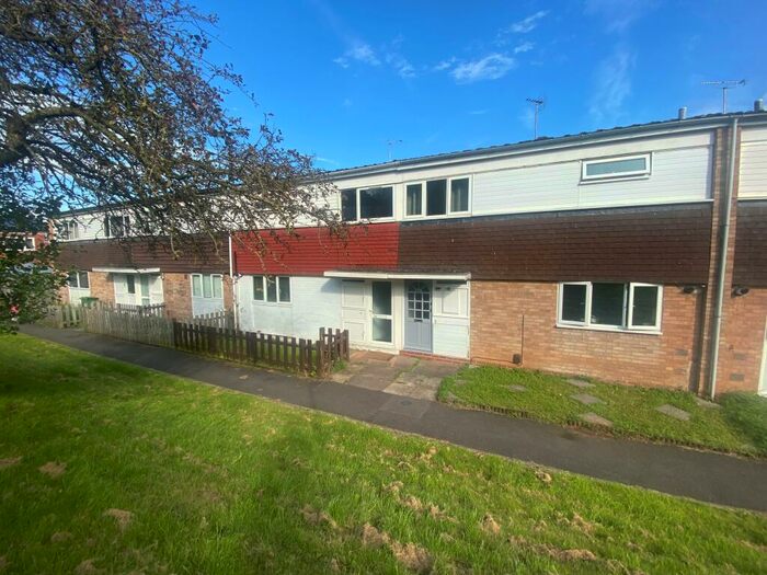 3 Bedroom House To Rent In Bushley Close, Redditch, B98