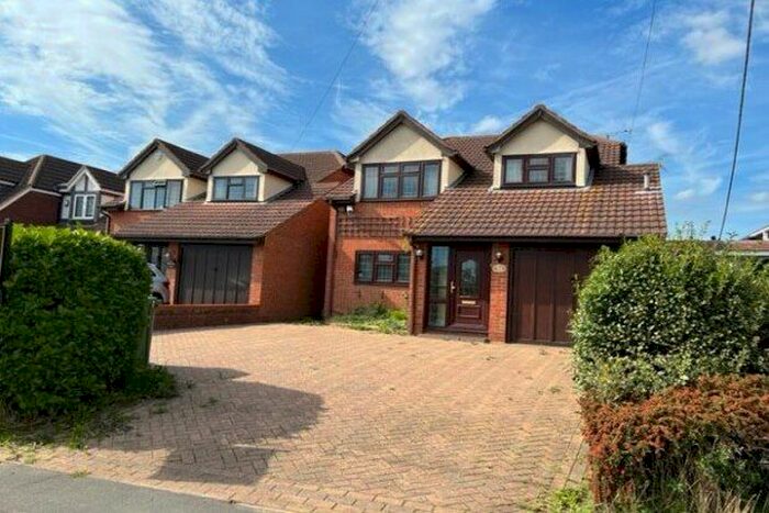 4 Bedroom Property To Rent In Mill Road, Billericay, CM11