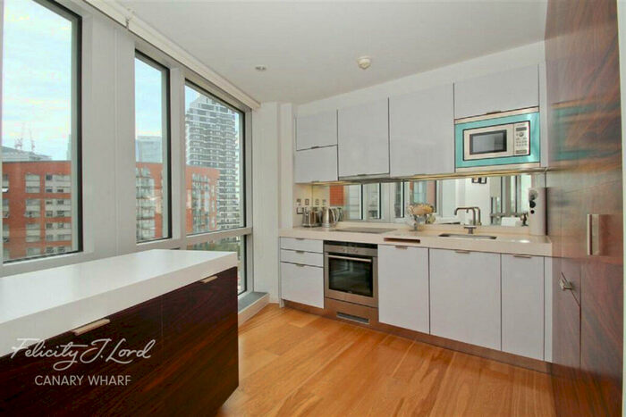 1 Bedroom Apartment For Sale In Ontario Tower, Canary Wharf, London, E14