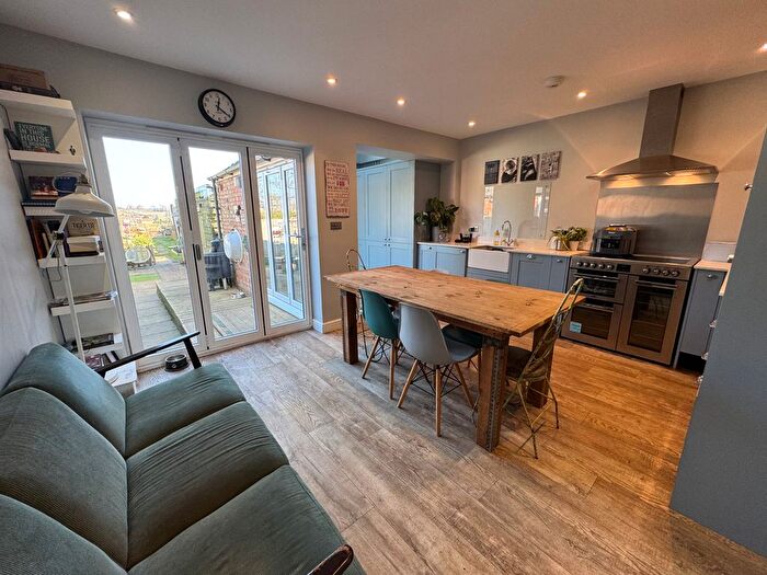 3 Bedroom Terraced House For Sale In Bluestone Cresent, South Creake, NR21