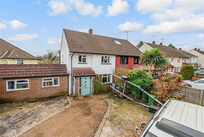 4 Bedroom Semi Detached House For Sale In Mckenzie Road, Lordswood, Kent, ME5