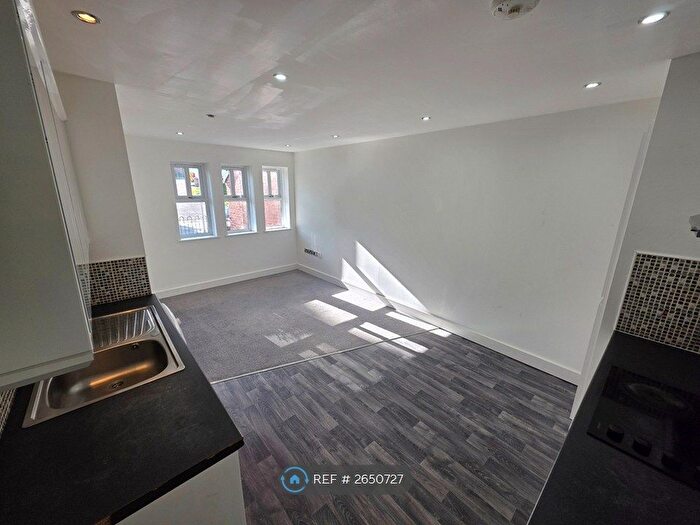 2 Bedroom Flat To Rent In King Edward Street, Normanton, WF6