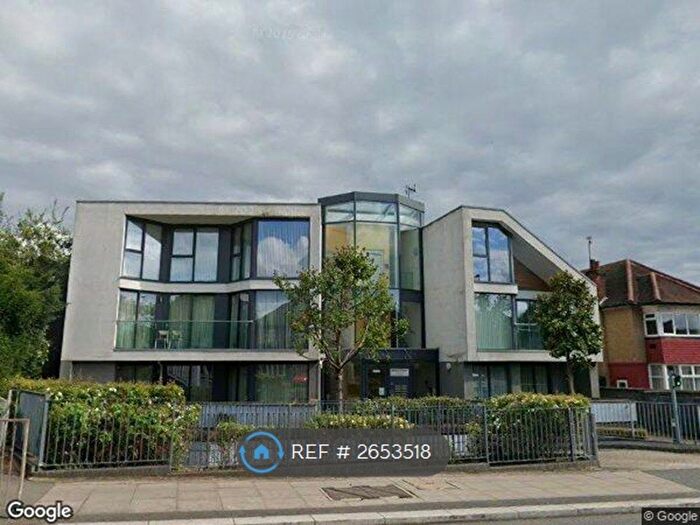 2 Bedroom Flat To Rent In Apollo Court, Edgware, HA8