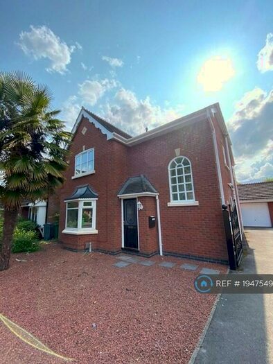 4 Bedroom Detached House To Rent In Bronington Close, Manchester, M22