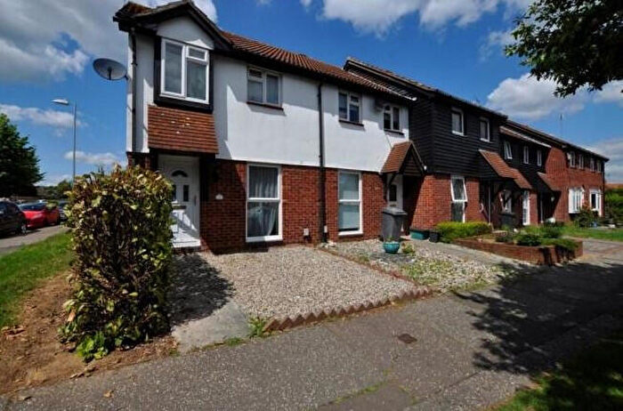 3 Bedroom Terraced House To Rent In Chelmer Village, Chelmsford, Essex, CM2