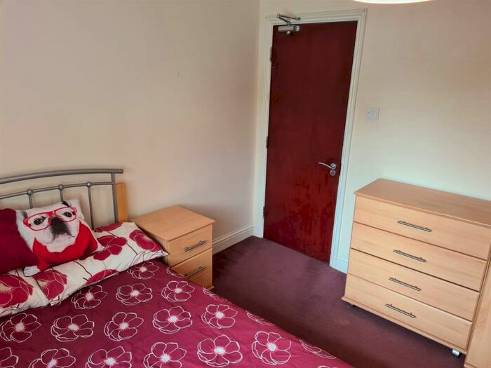 3 Bedroom House To Rent In A Cherry Hinton Road, Cambridge, CB1