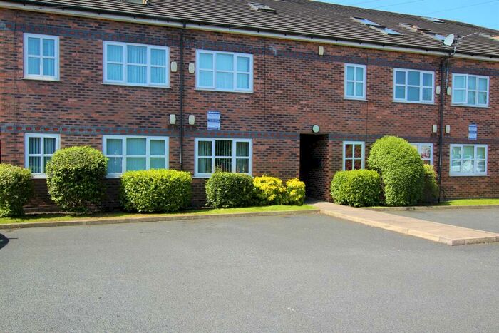 2 Bedroom Flat To Rent In Wallace Court, Wallace Drive, Huyton, L36