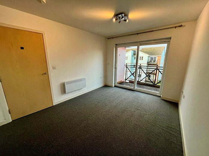 1 Bedroom Flat To Rent In Pentland Close, Cardiff, CF14