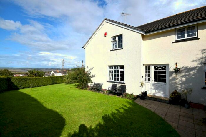 5 Bedroom House To Rent In Lakenham Hill, Northam, Bideford, EX39
