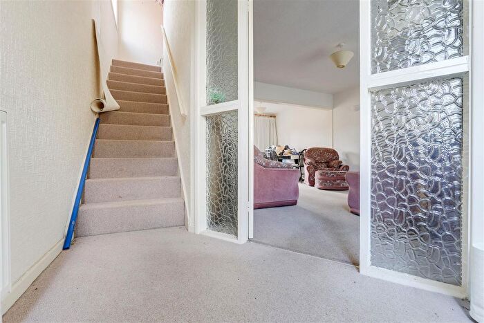 2 Bedroom Detached House For Sale In Bar Lane, Basford, Nottinghamshire, NG6