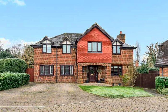 5 Bedroom Detached House To Rent In Northwick, Eversley, RG27