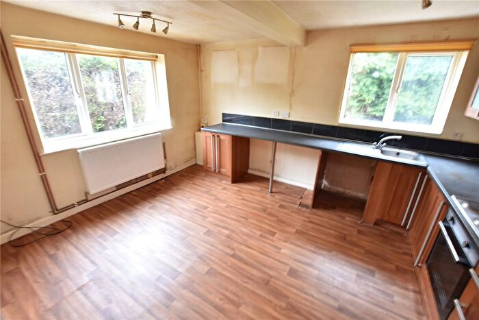 2 Bedroom Bungalow For Sale In Rockingham Way, Pendas Fields, Leeds, West Yorkshire, LS15