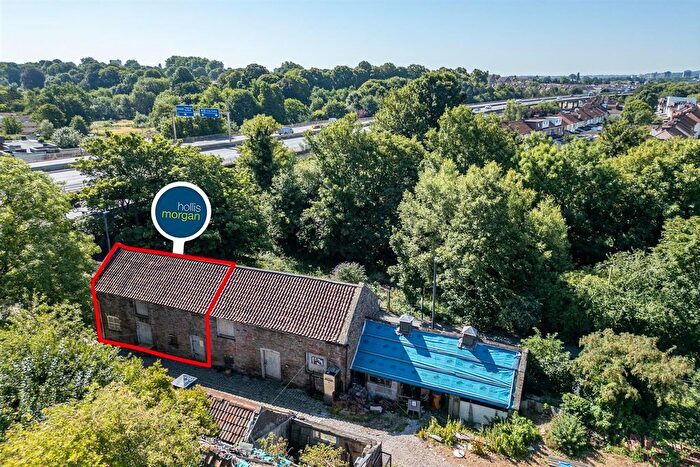 1 Bedroom Terraced House For Sale In Bell Hill, Bristol, BS16