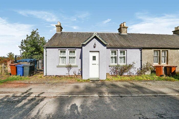 3 Bedroom Cottage For Sale In Shawfair Farm Cottages, Dalkeith, Midlothian, EH22