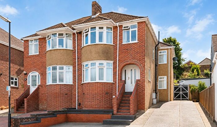 4 Bedroom Semi Detached House For Sale In Gainsford Road, Southampton, SO19
