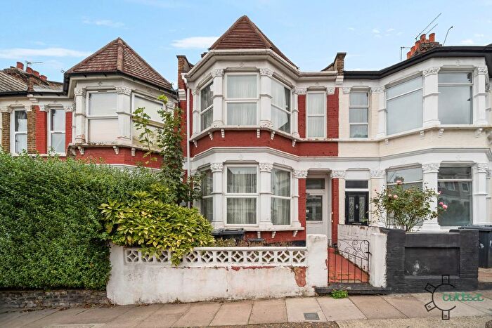 3 Bedroom Terraced House For Sale In Linley Road, Tottenham, London, N17