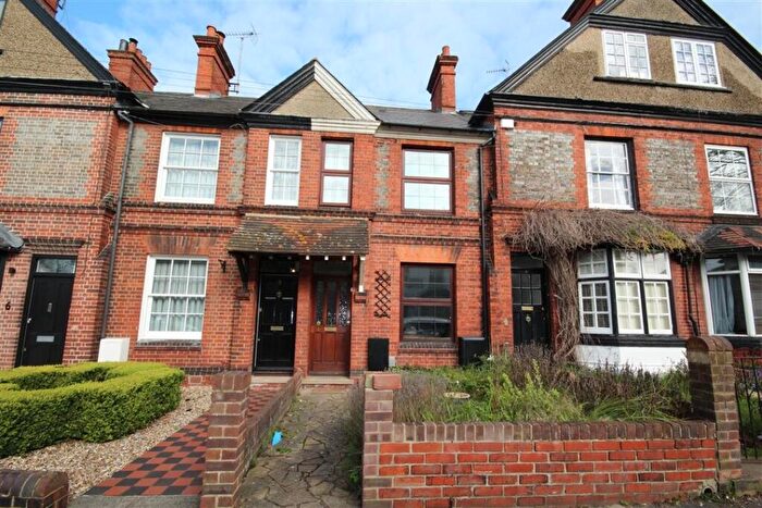 2 Bedroom Terraced House To Rent In Station Terrace, Twyford, Reading, Berkshire, RG10